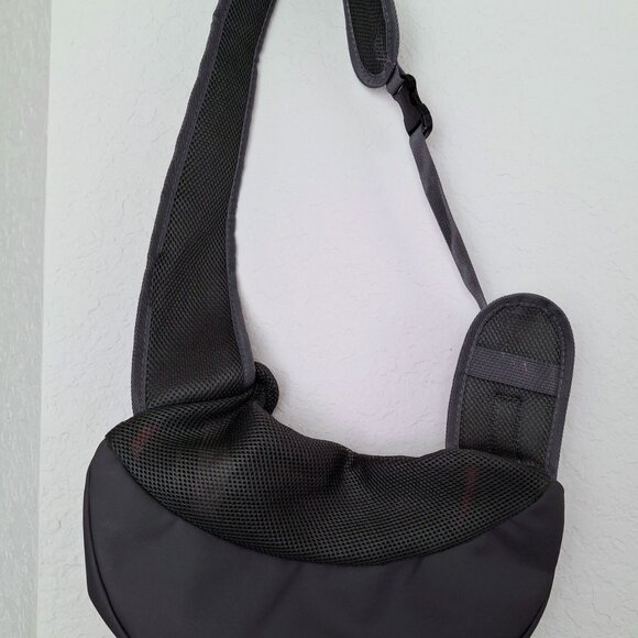 Travel Safe Sling Bag Carrier for Small Dogs Cats - Picture 3 of 4